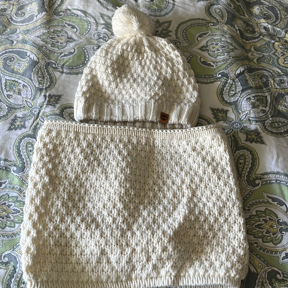 Timberland Hat & Snood Set
